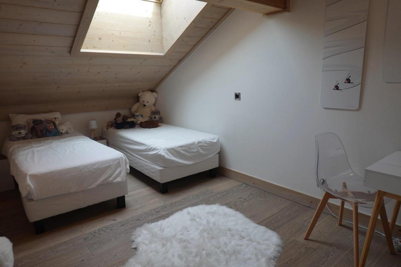 chambre-3-lits-simples-granges-de-l-epinette-31-vallandry-69000