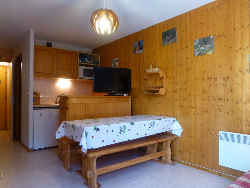 Cuisine et table à manger Neige et Soleil D3 Plan-Peisey