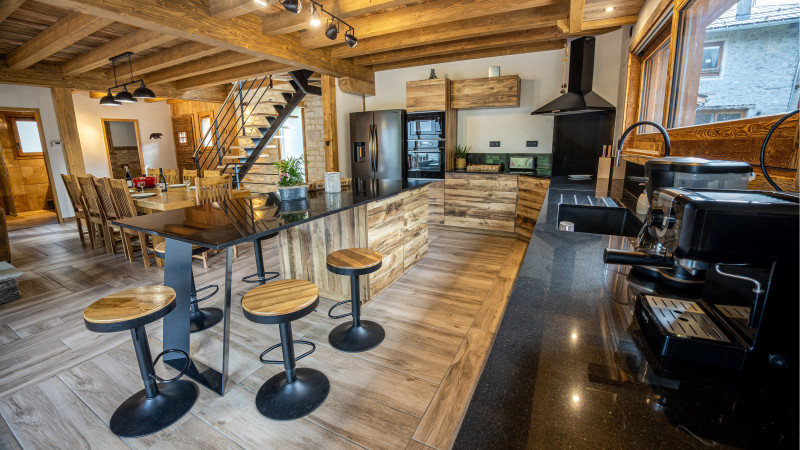 loan5558-hdr-1707534