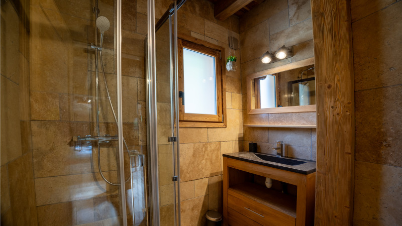 loan5567-hdr-1707536