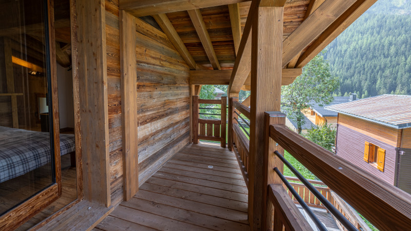 loan5632-hdr-1707521