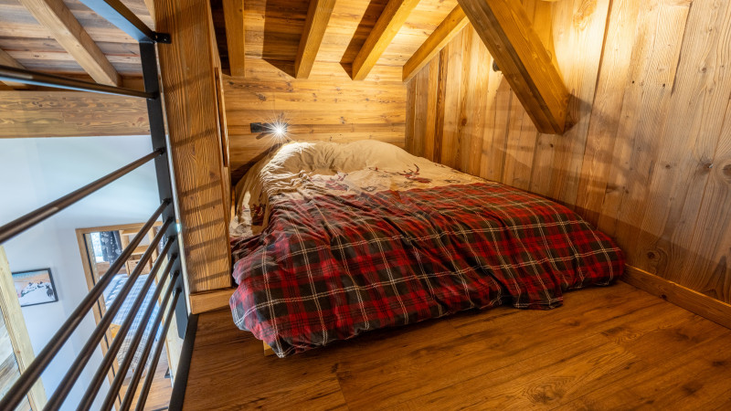 loan5656-hdr-1707524