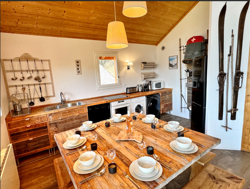 main-kitchen-and-dining-1225374