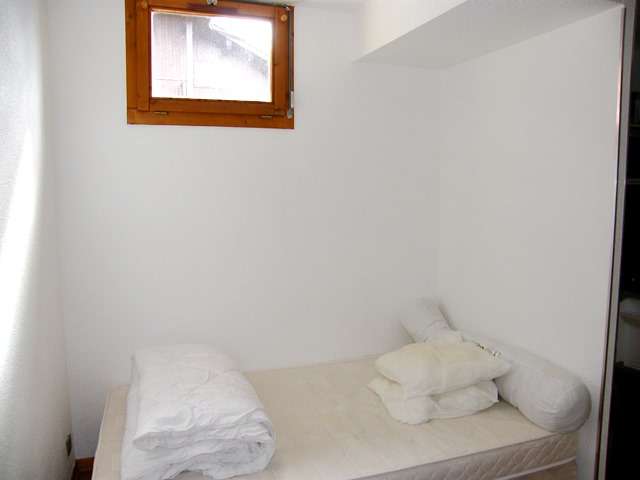 michailles-n-411-15-26945