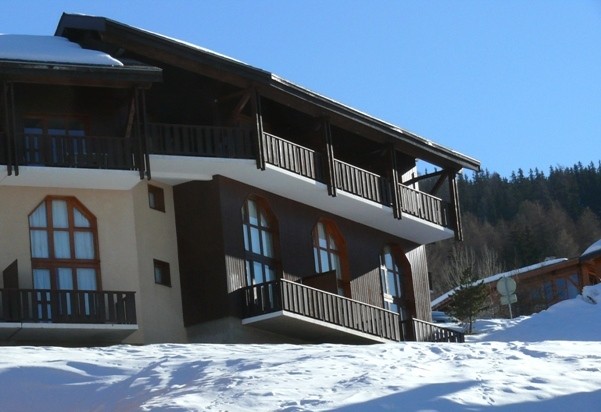 petite-ourse-a-facade-sud-ouest-2-35199