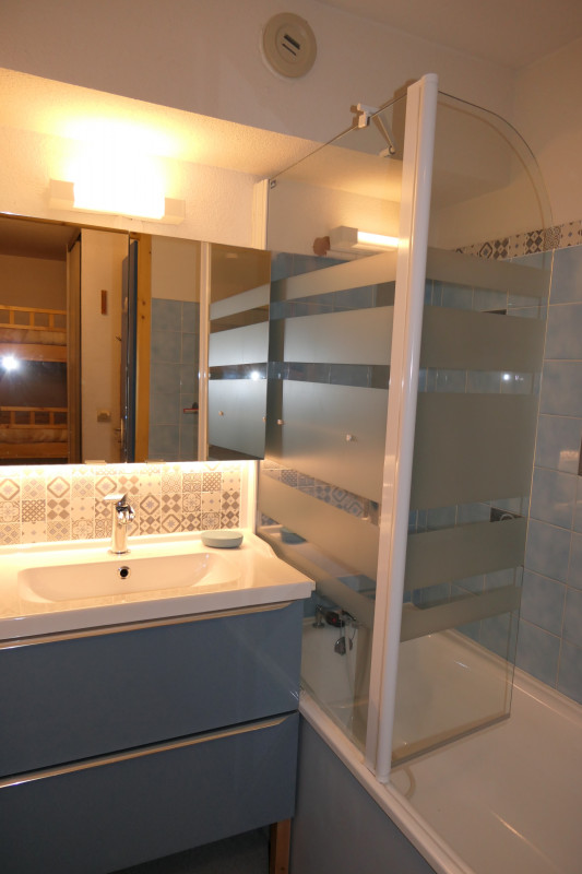 salle-de-bain-cret-de-l-ours-25-155369-1449836