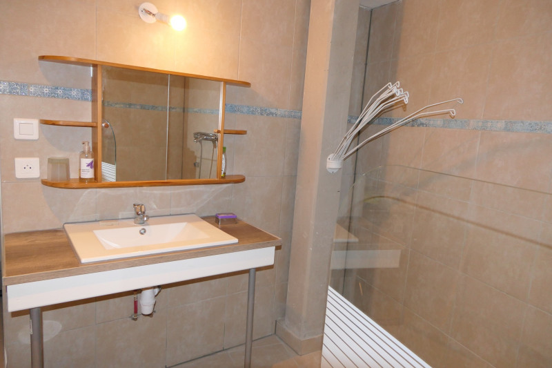 salle-de-douche-maison-pains-d-pices-88669