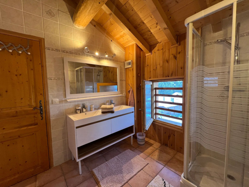 salle-de-douche-vasque-double-chalet-neige-et-bois-moulin-68577