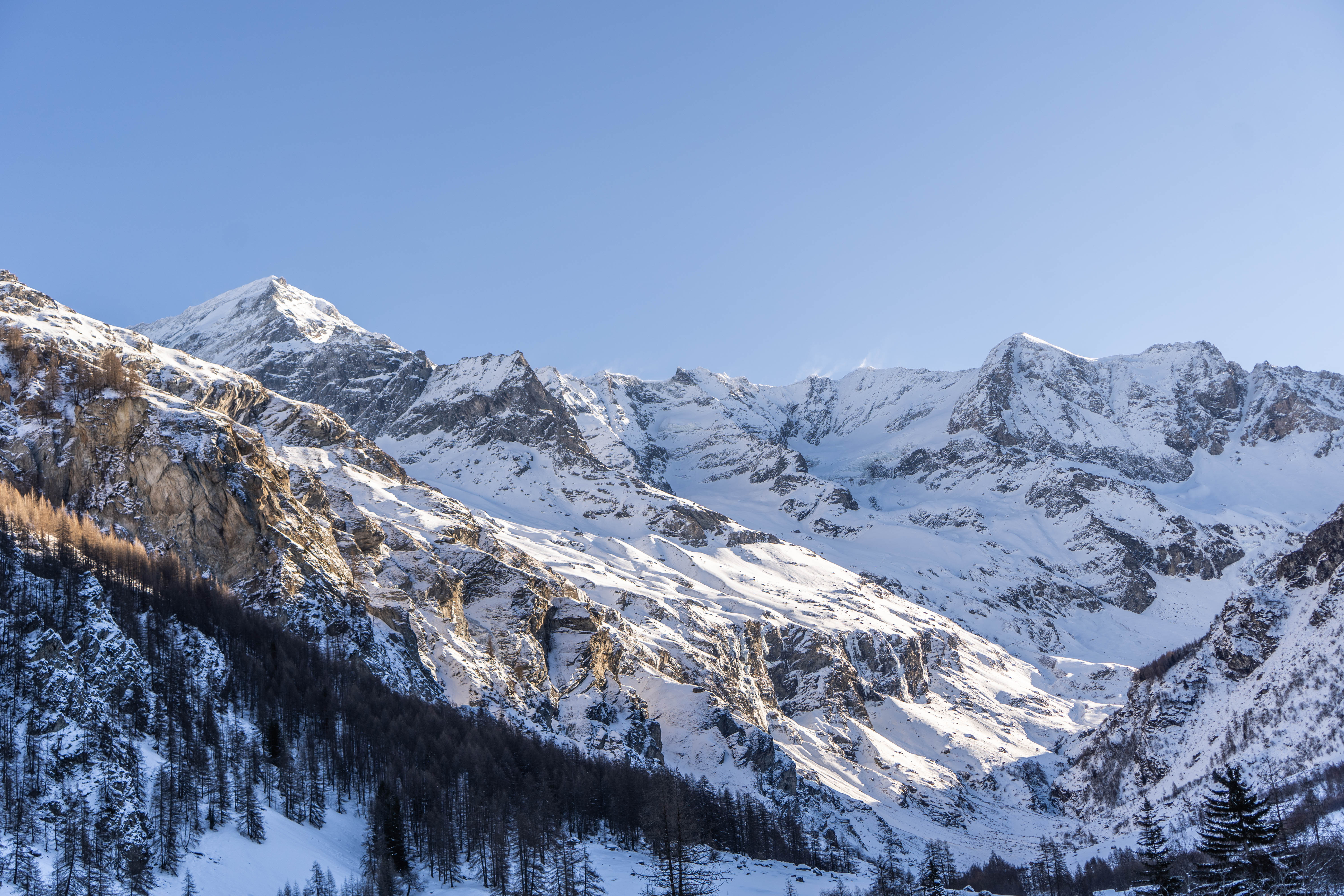 porte-du-parc-national-de-la-vanoise-rosuel-elliotgieu-61711	 - © Elliot Gieu